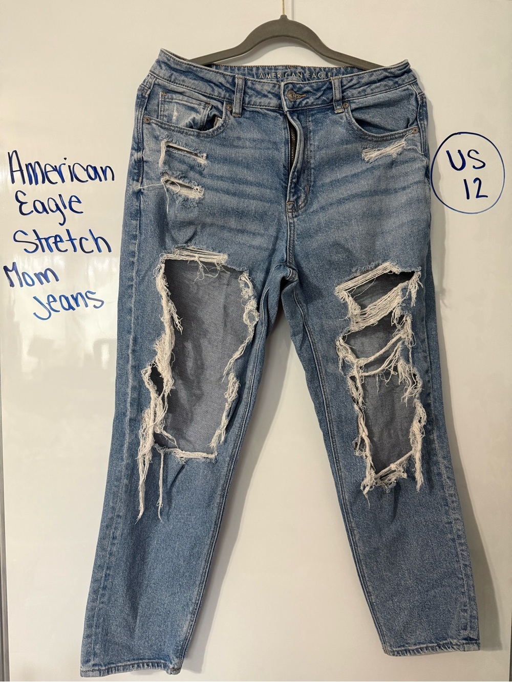American Eagle Outfitters Light Blue Distressed Mom Jeans
